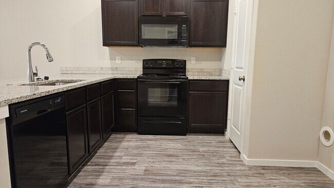 Photo - 1625 133rd St Unit A