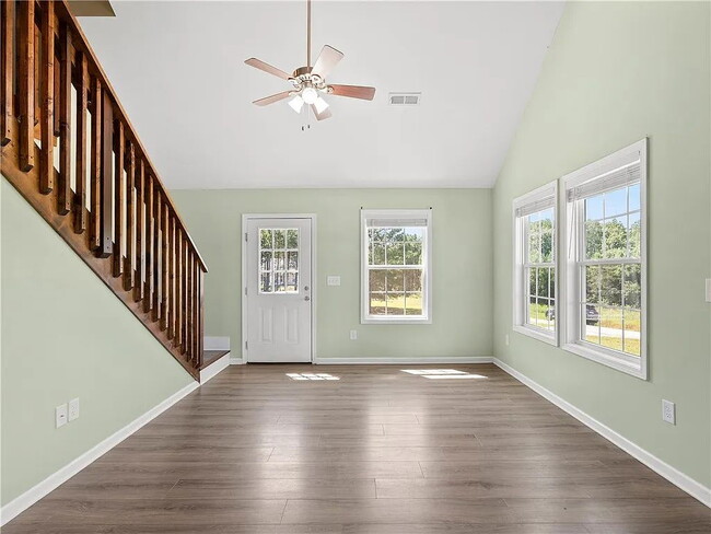 Photo - Beautiful 3 Bedroom Home in Country Setting