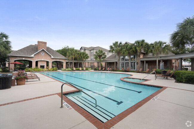 Building Photo - Southwind at Silverlake Rental