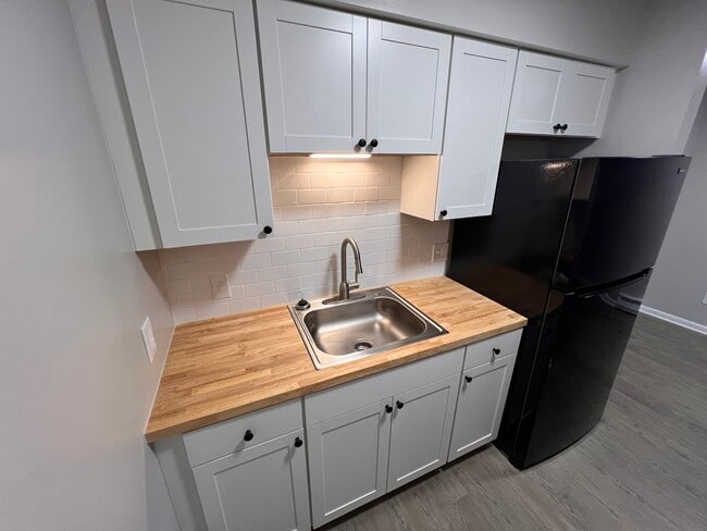 Cypress West Akron Apartments