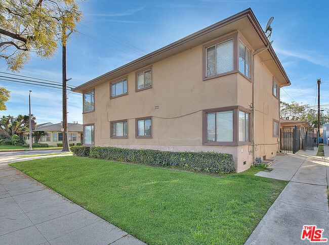 Photo - 3701 Coliseum St