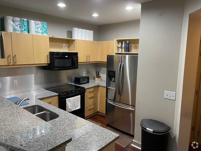 Building Photo - 390 17th St NW Unit 3031 Rental
