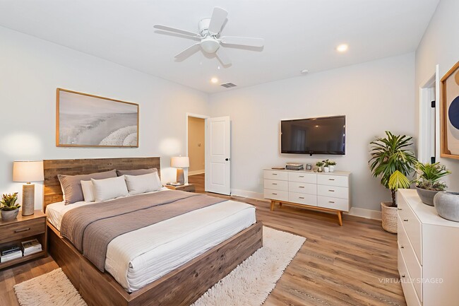 Photo - 1005 Autumns Wood Cir E