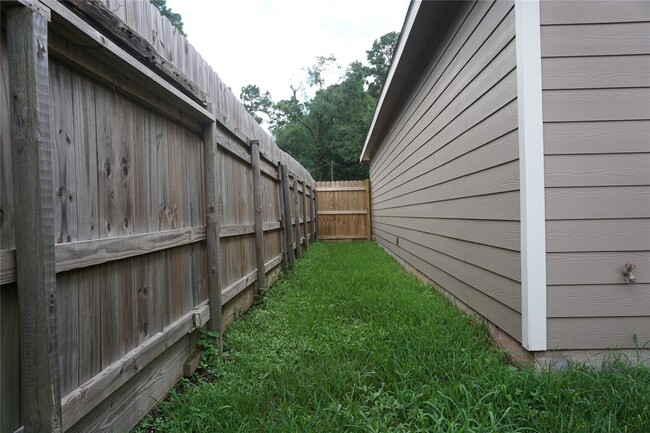 Building Photo - 9582 Darkwood St Rental