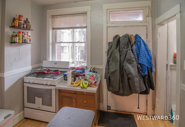 Photo - 3111 N Racine Ave Unit 1F