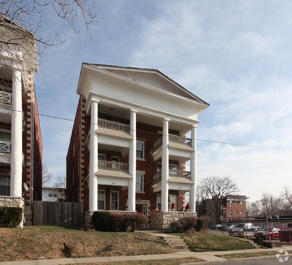 Primary Photo - Carpathia