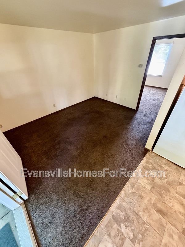 Photo - 437 S Bosse Ave