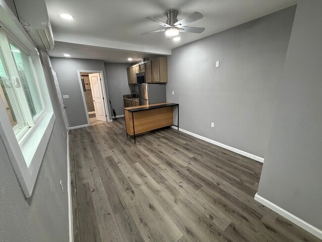 Photo - 2207 Fairfield Ave Unit Studio