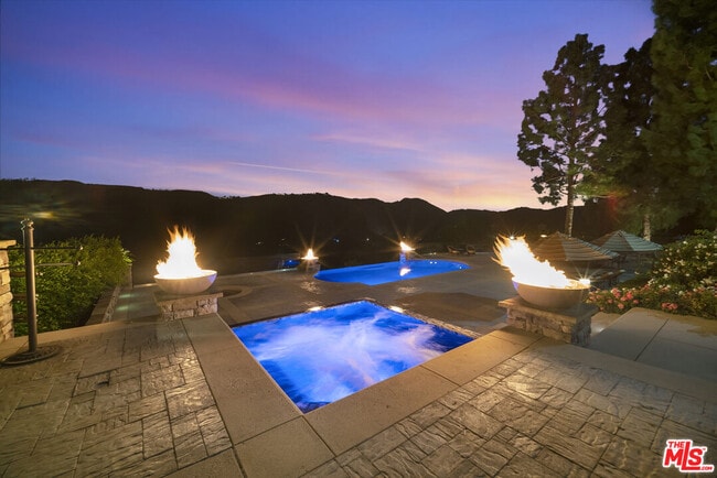 11875 Pradera Rd