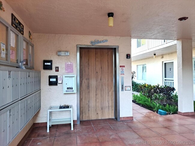 6795 Huntington Ln Unidad 405