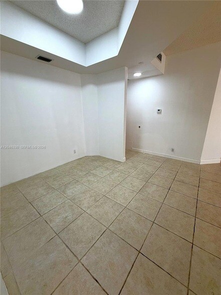 3640 Yacht Club Dr Unit 104