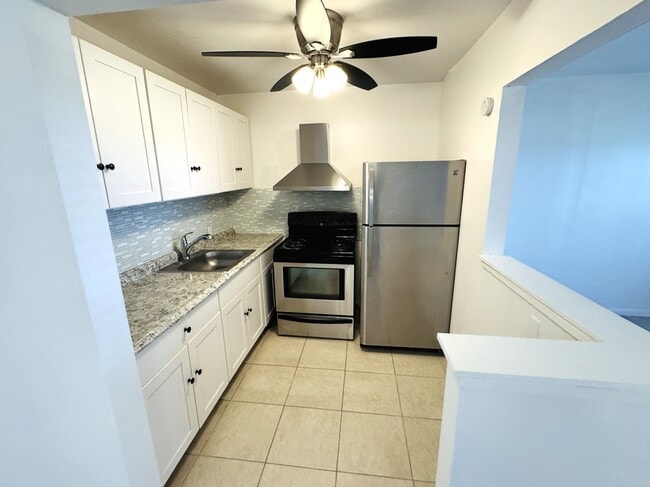Photo - 138 Fanshaw Way