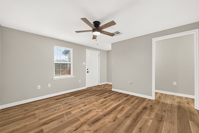 Photo - 111 N 4th St