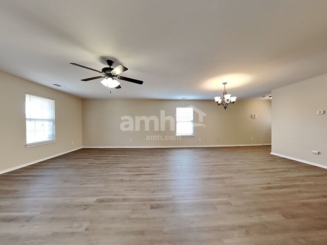 Photo - 587 Lentisco Dr