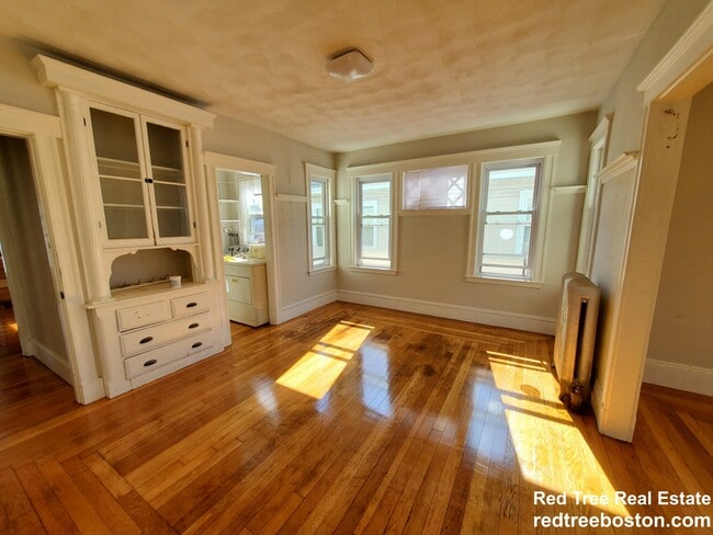 Photo - 623 Fellsway Unidad 2