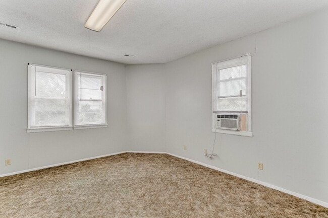 Photo - 1656 N Holyoke St Unit 2W