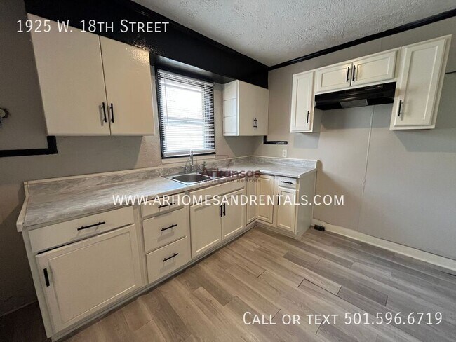 Photo - 1925 W 18th St