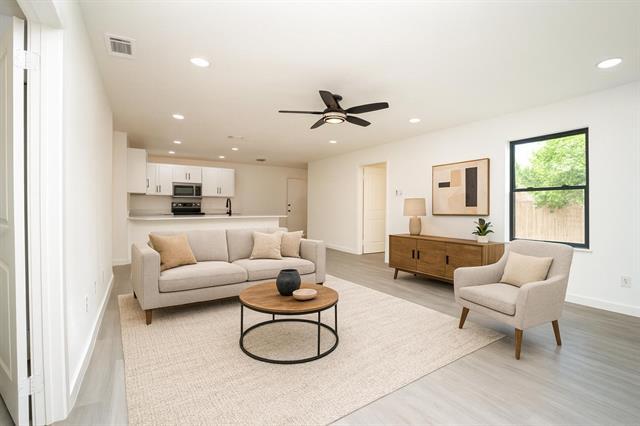 Photo - 404 Westwood Dr