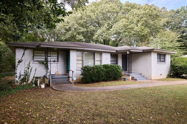 Building Photo - Nettie Unit 2065