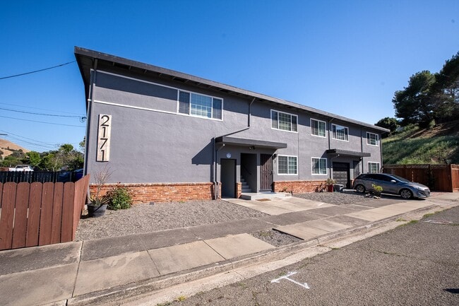 2171 Peach St Unit 2