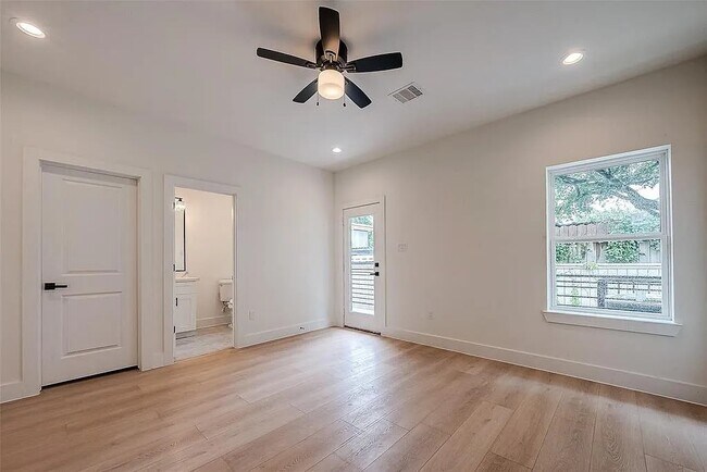Photo - 1511 Alamo St
