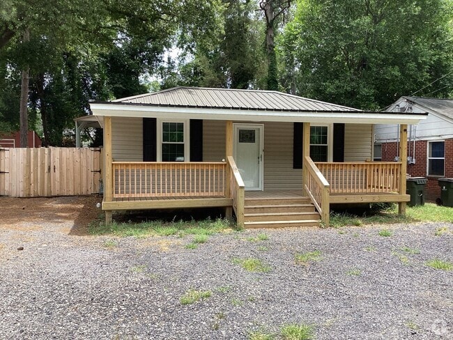 Building Photo - What a Cuttie Rental