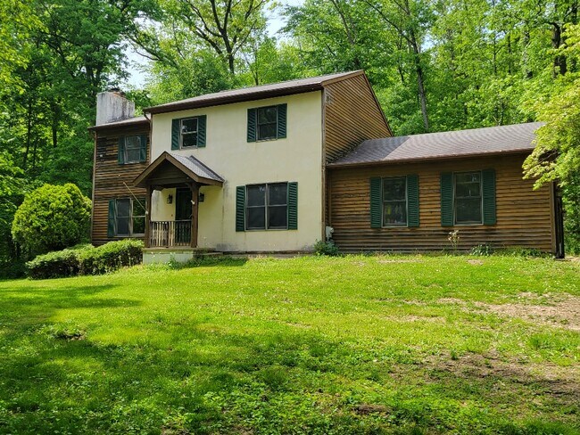 Photo - 585 Friendship Dr House