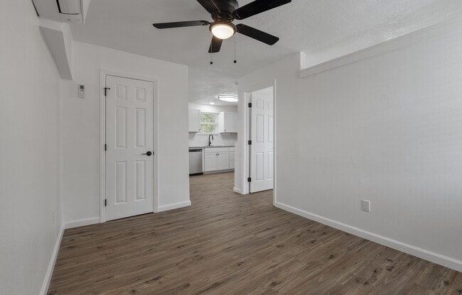 Photo - Clement Crossing Apartments