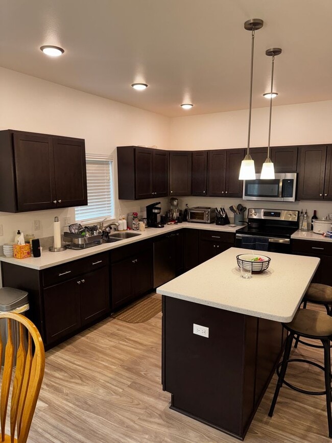 Photo - 2780 W Third Ave