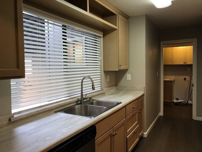 Photo - 3 Bedroom 2 bath home in North Davis
