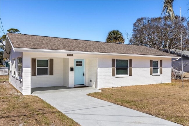 Building Photo - 307 Legion Pl