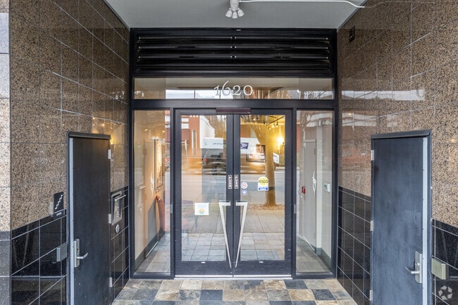 Entrance - Broadway Commons