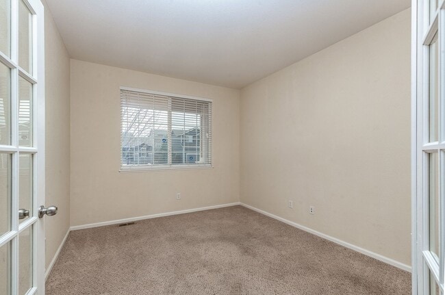 Photo - Single Family House for Rent - Claremont R...