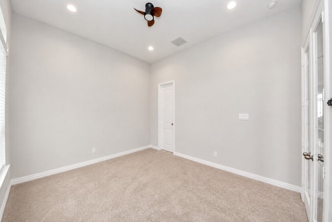 Photo - 24003 Cannon Anello Ct