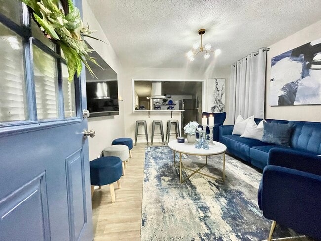 Photo - 2088 Oliver Ave