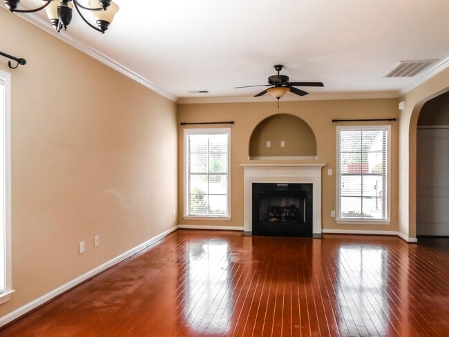 Photo - 2464 Ridgemont Dr