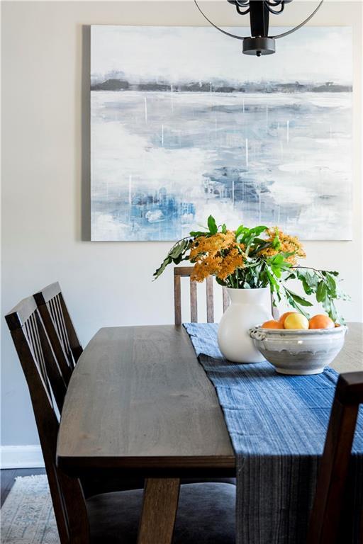 Photo - 981 Lindbergh Dr NE