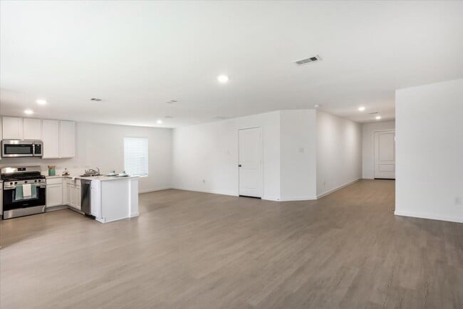 Building Photo - 12406 Lady Slipper Rd Rental