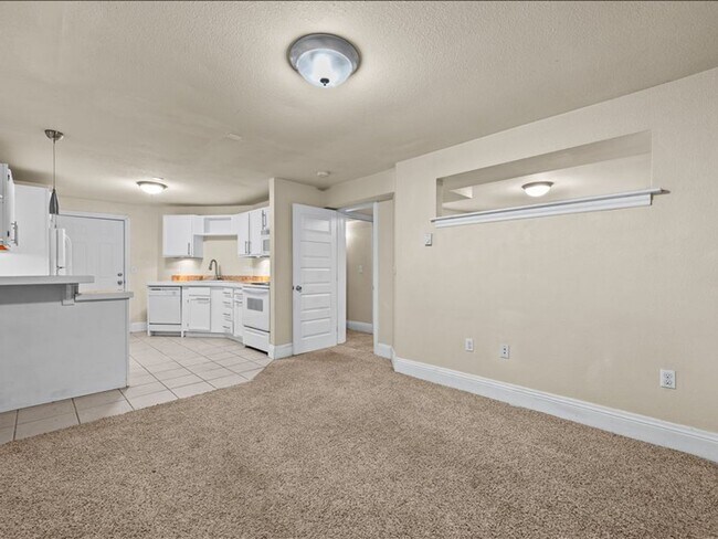 Photo - Beautiful 3 bedroom home!