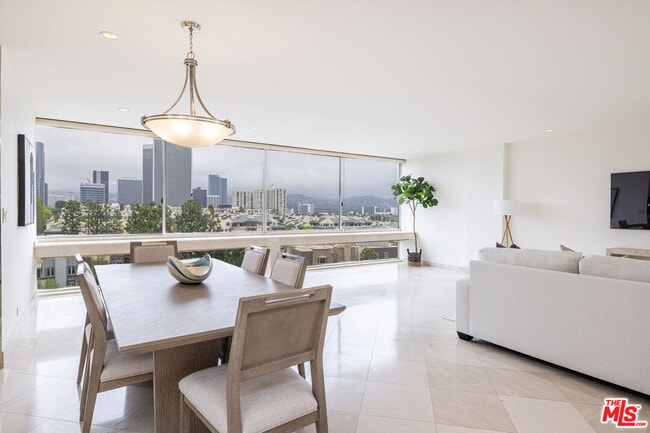 Photo - 2220 Ave of the Stars Unit 803