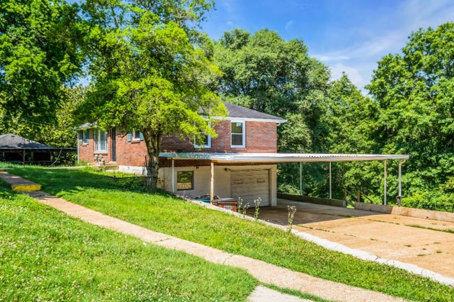 Photo - 1312 Cheshire Dr