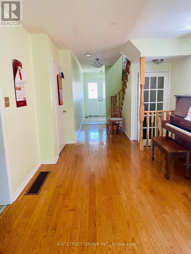 Photo - 10 Cobblehill Ct