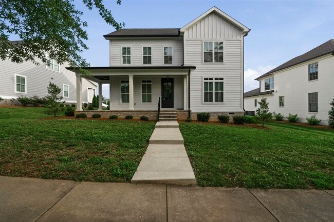Building Photo - 633 Village Way