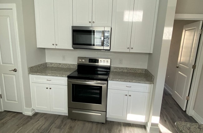 Photo - 3 BEDROOM 2 BATH HOME