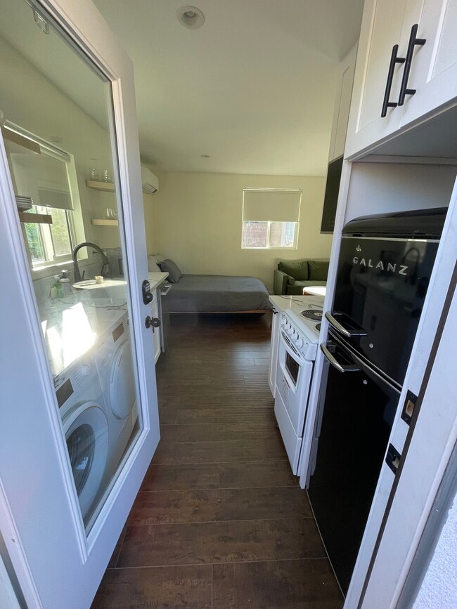 Photo - 17432 Covello St Unit 17432