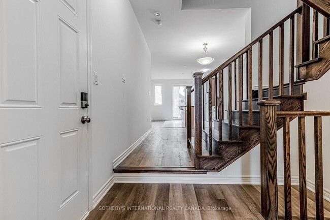 Photo - 1782 Thames Circle