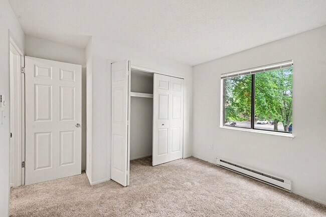 Eastgate Woods Apartments