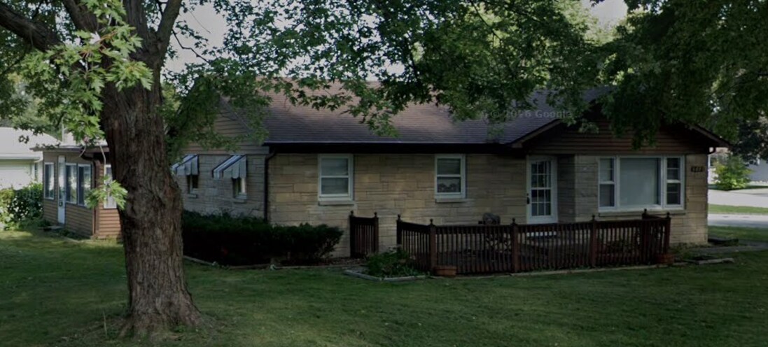 Photo - 713 S Longview Rd