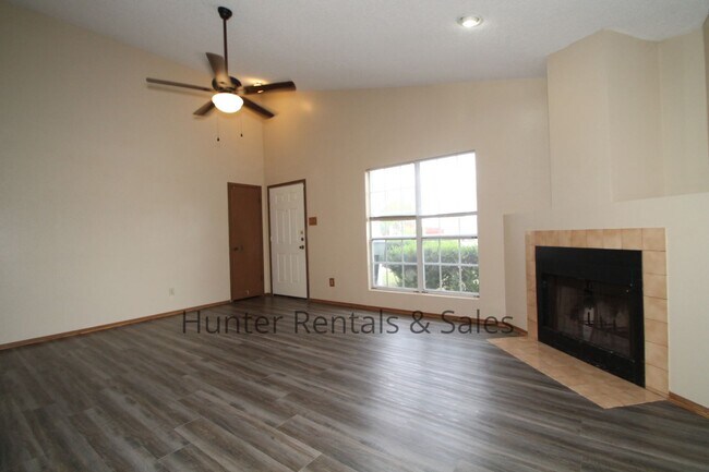 Photo - Willowsprings Two Bedroom Cutie!