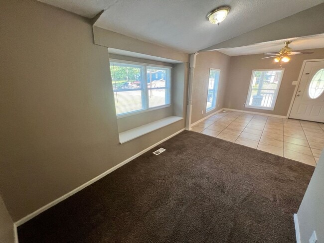 Photo - Cozy 2 Bedroom Home with Large Backyard